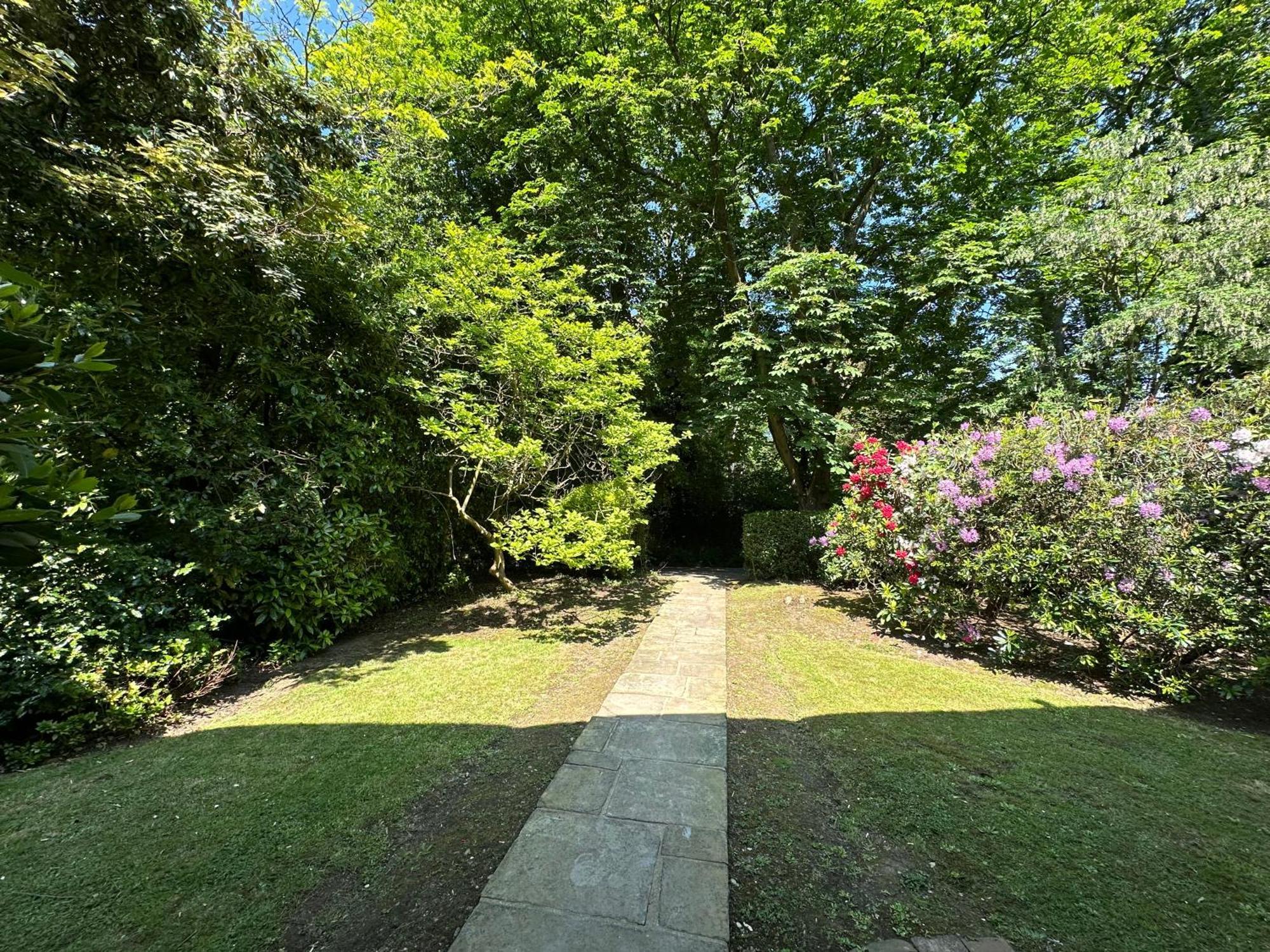 Villa House On The Hill Harrow on the Hill Exterior foto